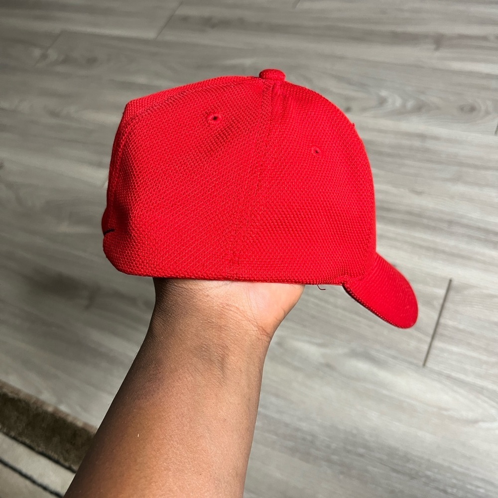 Nike Tiger Woods Golf Red Hat with Logo - Picture 9 of 10